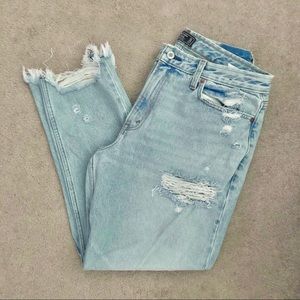 A&F Mom Jeans Light Wash Distressed